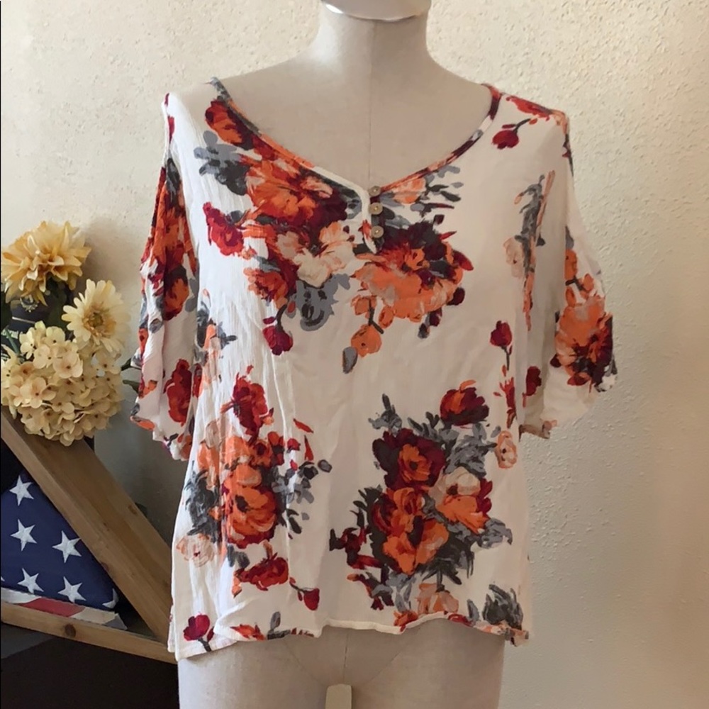 Miss Me Floral Cold Shoulder Size XL
